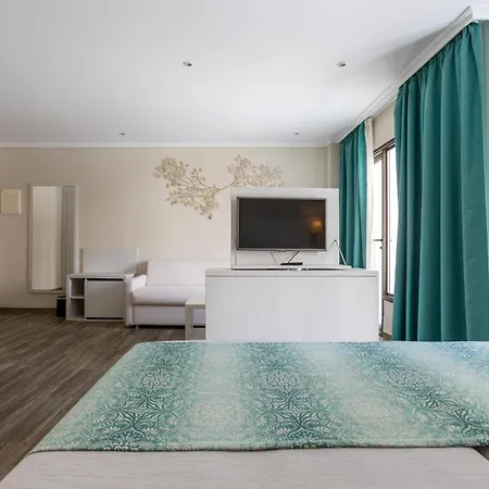 Ona Palmira מלון 4*